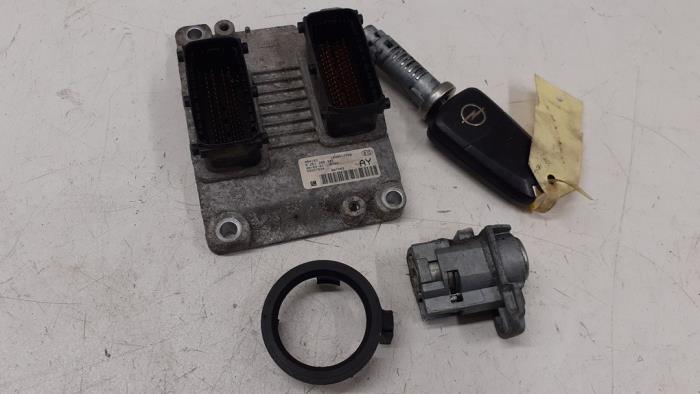 Gebruikte Computer Motormanagement Opel Corsa C (F08/68) 1.4 16V Twin Port Prijs € 150,00 Margeregeling aangeboden door Autodemontage van de Laar