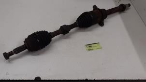 Gebruikte Homokineetas rechts-voor Dodge Caliber 2.0 CRD 16V Prijs € 100,00 Margeregeling aangeboden door Autodemontage van de Laar