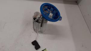 Gebruikte Benzinepomp Volkswagen Golf VII (AUA) 1.4 TSI 16V Prijs € 75,00 Margeregeling aangeboden door Autodemontage van de Laar