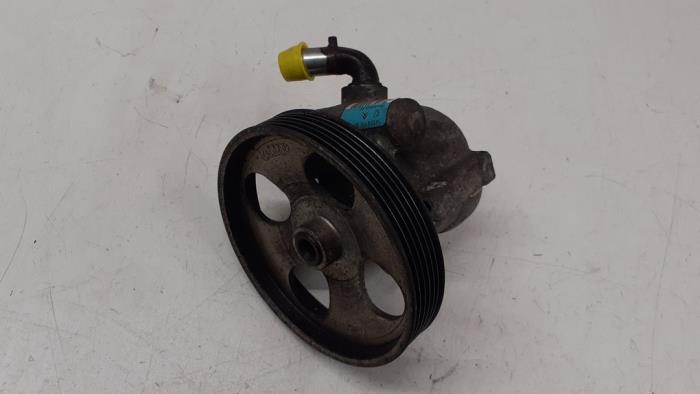 Gebruikte Pomp Servo Fiat Qubo 1.4 Prijs € 80,00 Margeregeling aangeboden door Autodemontage van de Laar