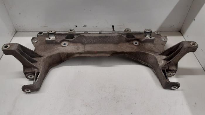 Subframe van een Fiat Qubo 1.4 2008