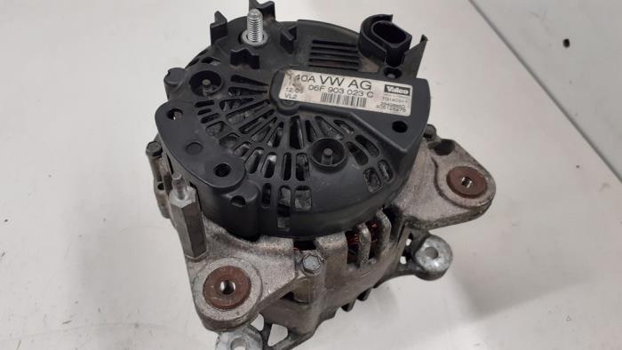 Gebruikte Dynamo Seat Altea (5P1) 1.9 TDI 105 Prijs € 50,00 Margeregeling aangeboden door Autodemontage van de Laar