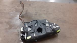 Gebruikte Brandstoftank Opel Astra J Sports Tourer (PD8/PE8/PF8) 2.0 CDTI 16V 165 Prijs € 150,00 Margeregeling aangeboden door Autodemontage van de Laar