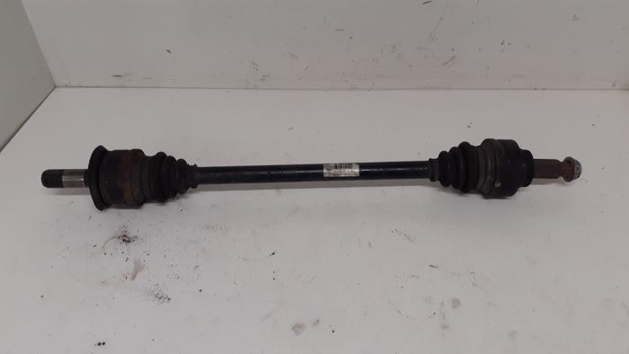 Gebruikte Steekas rechts-achter BMW 1 serie (F20) 116i 1.6 16V Prijs € 150,00 Margeregeling aangeboden door Autodemontage van de Laar