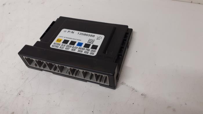 Gebruikte Bodycontrol Module Opel Astra J Sports Tourer (PD8/PE8/PF8) 2.0 CDTI 16V 165 Prijs € 125,00 Margeregeling aangeboden door Autodemontage van de Laar