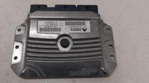 Gebruikte Computer Motormanagement Renault Kangoo/Grand Kangoo (KW) Prijs € 140,00 Margeregeling aangeboden door Autodemontage van de Laar