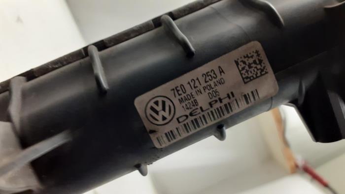 Radiateur van een Volkswagen Transporter T5 2.0 TDI DRF 2014