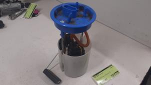 Gebruikte Benzinepomp Seat Ibiza IV SC (6J1) 1.0 EcoTSI 12V Prijs € 70,00 Margeregeling aangeboden door Autodemontage van de Laar