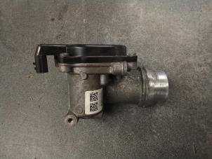 Gebruikte Gasklephuis Renault Kadjar (RFEH) 1.5 Blue dCi Prijs € 100,00 Margeregeling aangeboden door Autodemontage van de Laar