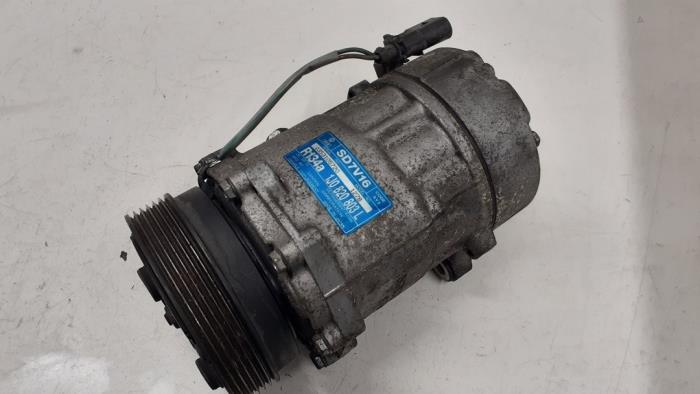 Gebruikte Aircopomp Volkswagen New Beetle (1Y7) Prijs € 100,00 Margeregeling aangeboden door Autodemontage van de Laar