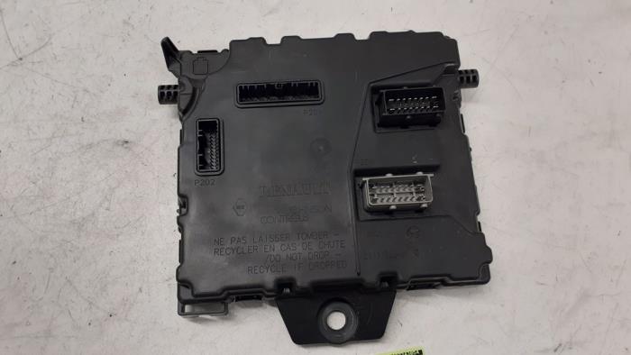 Gebruikte Computer Body Control Renault Kangoo Express (FW) 1.5 dCi 90 FAP Prijs € 80,00 Margeregeling aangeboden door Autodemontage van de Laar