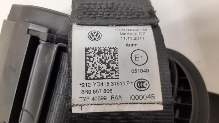 Veiligheidsgordel rechts-achter van een Volkswagen Polo V (6R) 1.2 TSI 2011