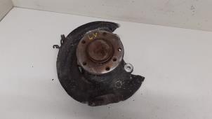 Gebruikte Fusee links-voor BMW 1 serie (E81) 118i 16V Prijs € 50,00 Margeregeling aangeboden door Autodemontage van de Laar