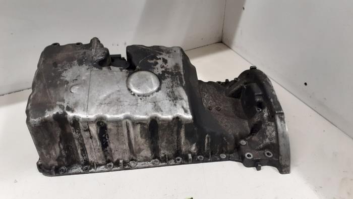 Gebruikte Carterpan Mercedes Sprinter 2t (901/902) 211 CDI 16V Prijs € 60,00 Margeregeling aangeboden door Autodemontage van de Laar