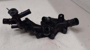 Gebruikte Waterpijp Renault Clio IV (5R) 1.2 16V Prijs € 35,00 Margeregeling aangeboden door Autodemontage van de Laar