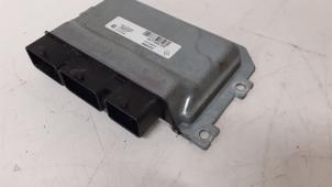 Gebruikte Computer Motormanagement Dacia Sandero II 1.0 Sce 12V Prijs € 200,00 Margeregeling aangeboden door Autodemontage van de Laar