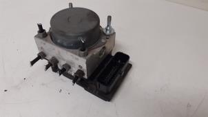 Gebruikte ABS Pomp Ford Ka II 1.2 Prijs € 75,00 Margeregeling aangeboden door Autodemontage van de Laar