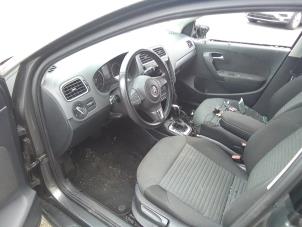 Gebruikte Module + Airbag Set Volkswagen Polo V (6R) 1.4 16V Prijs € 605,00 Inclusief btw aangeboden door Autodemontage van de Laar