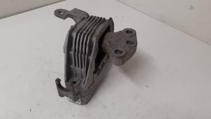Gebruikte Motorsteun Opel Astra J (PC6/PD6/PE6/PF6) 1.4 16V ecoFLEX Prijs € 50,00 Margeregeling aangeboden door Autodemontage van de Laar