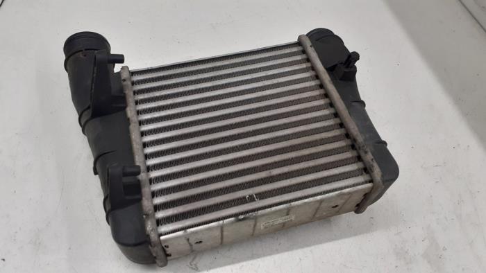 Gebruikte Intercooler Audi A4 Avant (B7) 2.0 TDI Prijs € 60,00 Margeregeling aangeboden door Autodemontage van de Laar