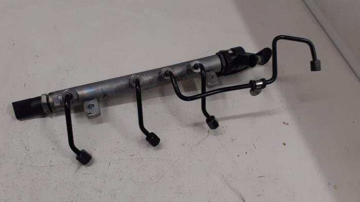 Gebruikte Injector brug Smart Forfour Prijs op aanvraag aangeboden door Autodemontage van de Laar