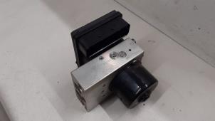 Gebruikte ABS Pomp Mercedes C (W203) 2.2 C-220 CDI 16V Prijs € 100,00 Margeregeling aangeboden door Autodemontage van de Laar