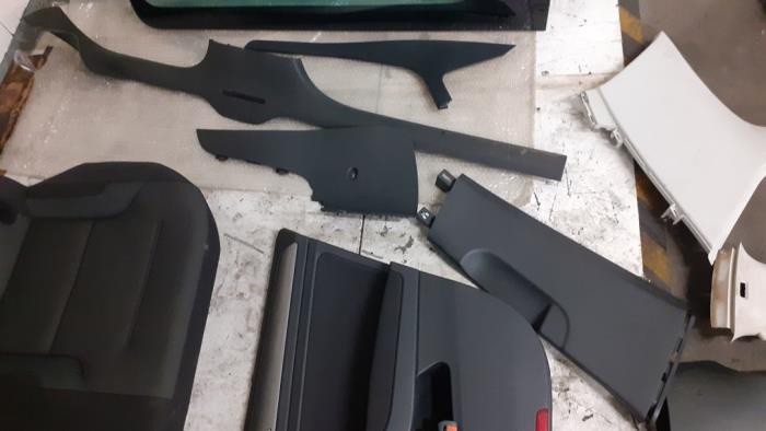 Bekleding Set (compleet) van een Volkswagen Golf VII (AUA) 1.6 TDI BlueMotion 16V 2016