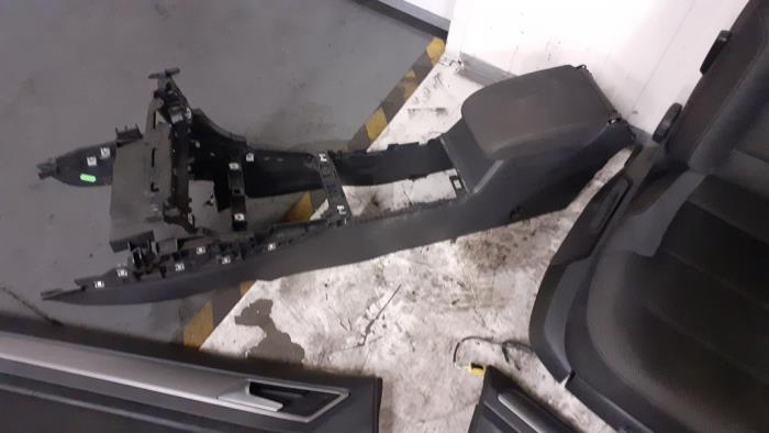 Bekleding Set (compleet) van een Volkswagen Golf VII (AUA) 1.6 TDI BlueMotion 16V 2016