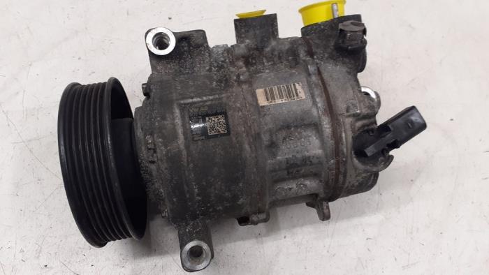 Aircopomp van een Volkswagen Golf VII (AUA) 1.6 TDI BlueMotion 16V 2016