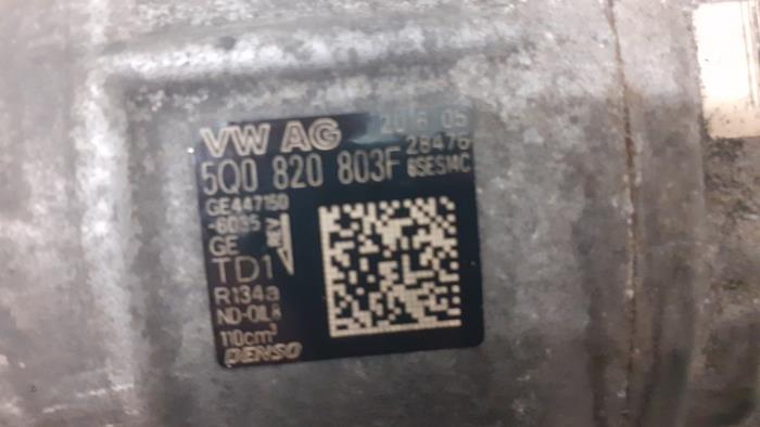 Aircopomp van een Volkswagen Golf VII (AUA) 1.6 TDI BlueMotion 16V 2016