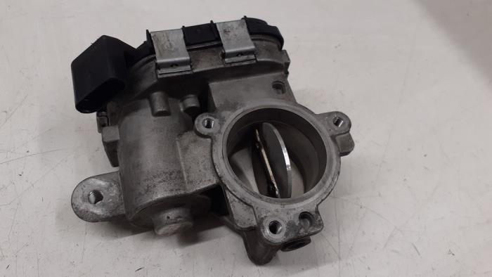 Gebruikte Gasklephuis Volkswagen Polo V (6R) 1.4 TDI DPF BlueMotion technology Prijs € 70,00 Margeregeling aangeboden door Autodemontage van de Laar