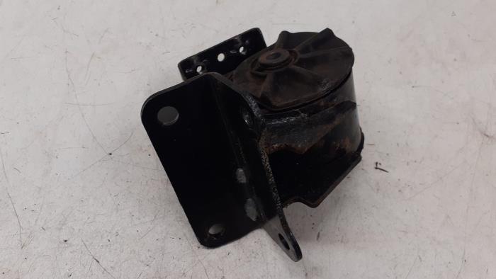 Gebruikte Motorrubber Nissan Pixo (D31S) 1.0 12V Prijs € 25,00 Margeregeling aangeboden door Autodemontage van de Laar