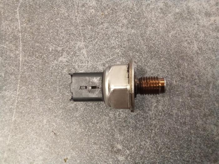 Gebruikte Brandstofdruk sensor Opel Corsa D 1.4 16V Twinport Prijs € 40,00 Margeregeling aangeboden door Autodemontage van de Laar