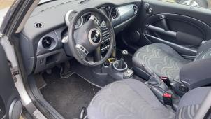 Gebruikte Kilometerteller sierlijst BMW Mini One/Cooper (R50) 1.6 16V One Prijs € 35,00 Margeregeling aangeboden door Autodemontage van de Laar