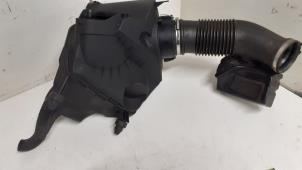 Gebruikte Luchtfilterhuis Audi A6 (C6) 2.4 V6 24V Prijs € 50,00 Margeregeling aangeboden door Autodemontage van de Laar
