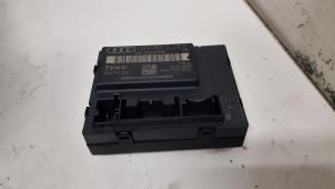 Gebruikte Deur module Audi A6 (C6) 2.4 V6 24V Prijs € 50,00 Margeregeling aangeboden door Autodemontage van de Laar