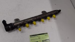 Gebruikte Injector brug Opel Zafira (M75) 1.9 CDTI Prijs € 60,00 Margeregeling aangeboden door Autodemontage van de Laar