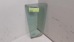 Gebruikte Extra Ruit 4Deurs links-achter Dacia Sandero II 1.5 dCi 90 Prijs € 30,00 Margeregeling aangeboden door Autodemontage van de Laar