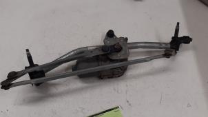 Gebruikte Ruitenwismotor + Mechaniek Audi A3 Sportback (8VA/8VF) 1.0 TFSI 12V Prijs € 70,00 Margeregeling aangeboden door Autodemontage van de Laar