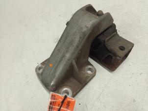 Gebruikte Motorsteun Peugeot Boxer (230L) 2.0 270C Prijs € 25,00 Margeregeling aangeboden door Autodemontage van de Laar