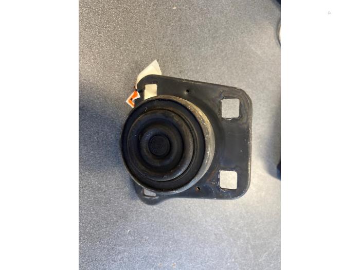 Gebruikte Motorsteun Ford Fiesta 4 1.3i Prijs € 20,00 Margeregeling aangeboden door Autodemontage van de Laar