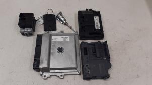 Gebruikte Computer Motormanagement Renault Clio IV (5R) 0.9 Energy TCE 90 12V Prijs € 363,00 Inclusief btw aangeboden door Autodemontage van de Laar