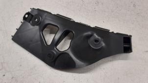 Gebruikte Bumpersteun links-achter Dacia Sandero I (BS) 1.6 Prijs € 15,00 Margeregeling aangeboden door Autodemontage van de Laar