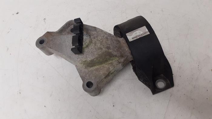 Gebruikte Motorrubber Renault Captur I (2R) 0.9 Energy TCE 12V Prijs € 40,00 Margeregeling aangeboden door Autodemontage van de Laar