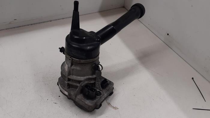 Gebruikte Pomp Servo Citroen C4 Grand Picasso (UA) 2.0 HDiF 16V 165 Prijs € 180,00 Margeregeling aangeboden door Autodemontage van de Laar