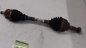 Gebruikte Homokineetas links-voor Citroen C4 Grand Picasso (UA) 2.0 HDiF 16V 165 Prijs € 80,00 Margeregeling aangeboden door Autodemontage van de Laar