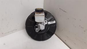 Gebruikte Rembooster Renault Captur (2R) 1.5 Energy dCi 90 FAP Prijs € 75,00 Margeregeling aangeboden door Autodemontage van de Laar