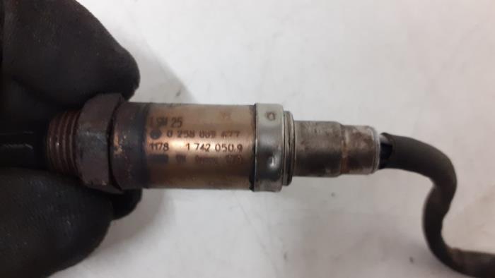 Lambda Sonde van een BMW X5 (E53) 4.4 V8 32V 2001