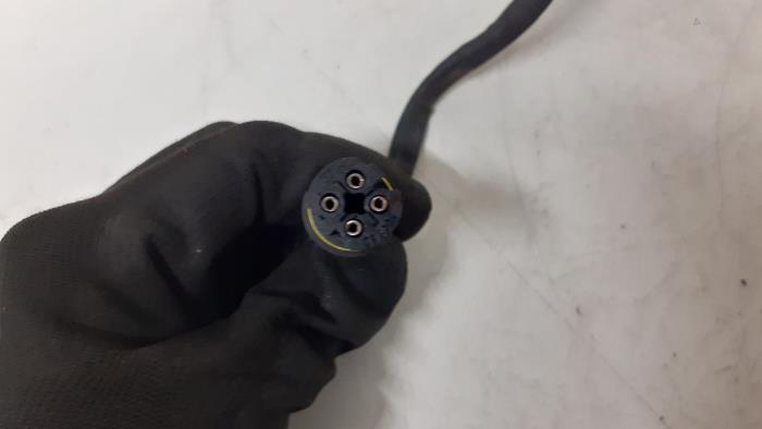 Lambda Sonde van een BMW X5 (E53) 4.4 V8 32V 2001