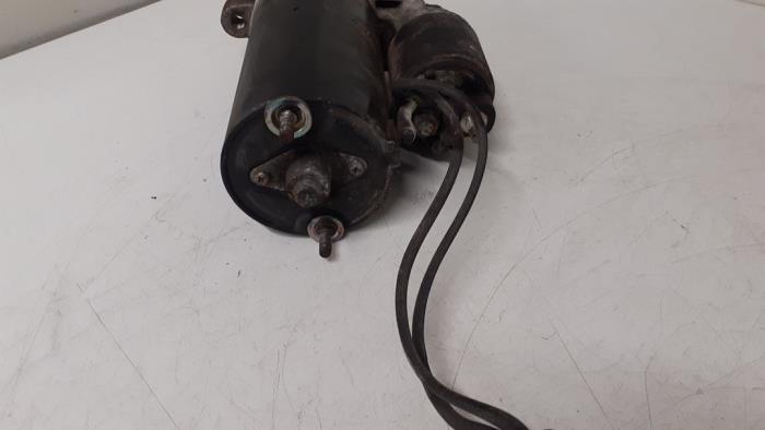 Startmotor van een BMW X5 (E53) 4.4 V8 32V 2001